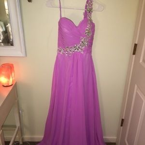 NEVER WORN PROM DRESS.